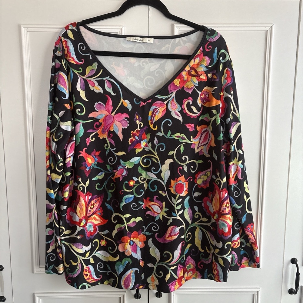 Sakurafina Black V-Neck Long Sleeve Top with Multicolor Floral Print